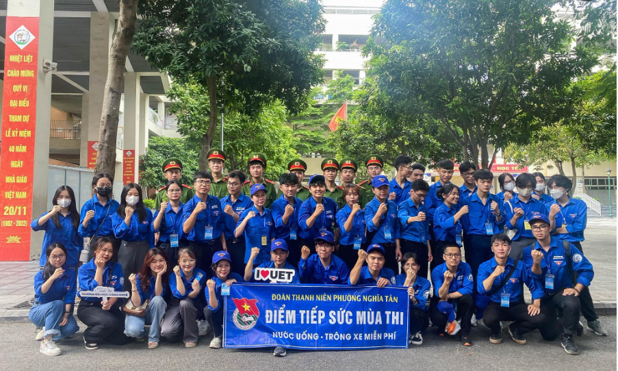 Hoạt động tình nguyện hè trường Đại học Công nghệ - ĐHQGHN